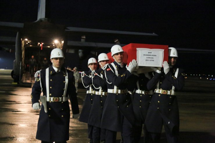 Van'da çığ düşmesi sonucu şehit olan askerin cenazesi Muğla'ya getirildi