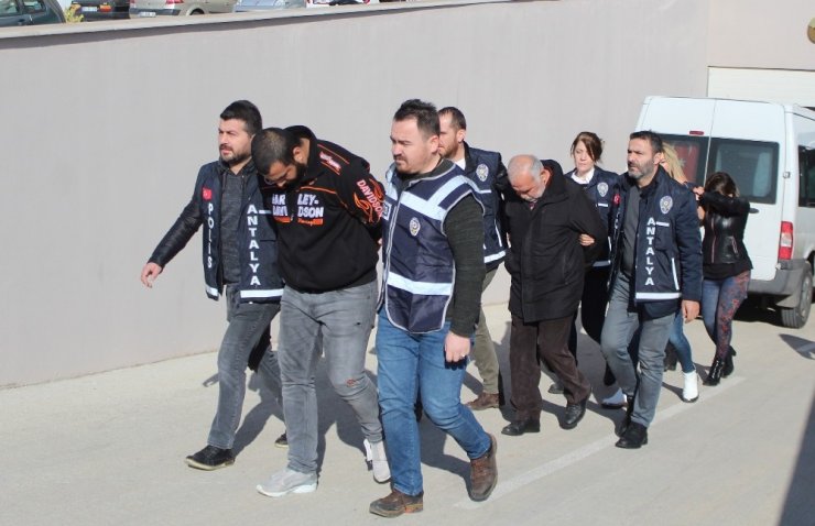 Antalya’da arkadaştan gelen milyonluk hırsızlık