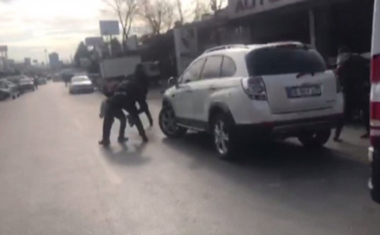 İstanbul’da nefes kesen hırsızlık operasyonu polis kamerasında