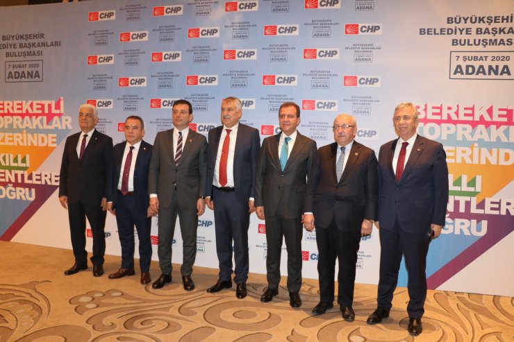 CHP'li büyükşehir belediye başkanlarının Adana toplantısı sona erdi
