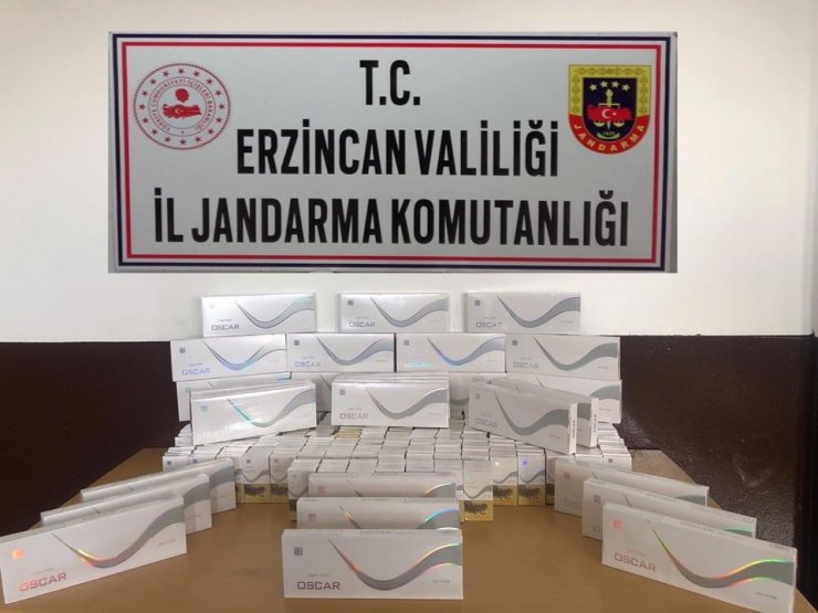 Erzincan’da 12 bin çift gümrük kaçağı kadın çorabı ele geçirildi