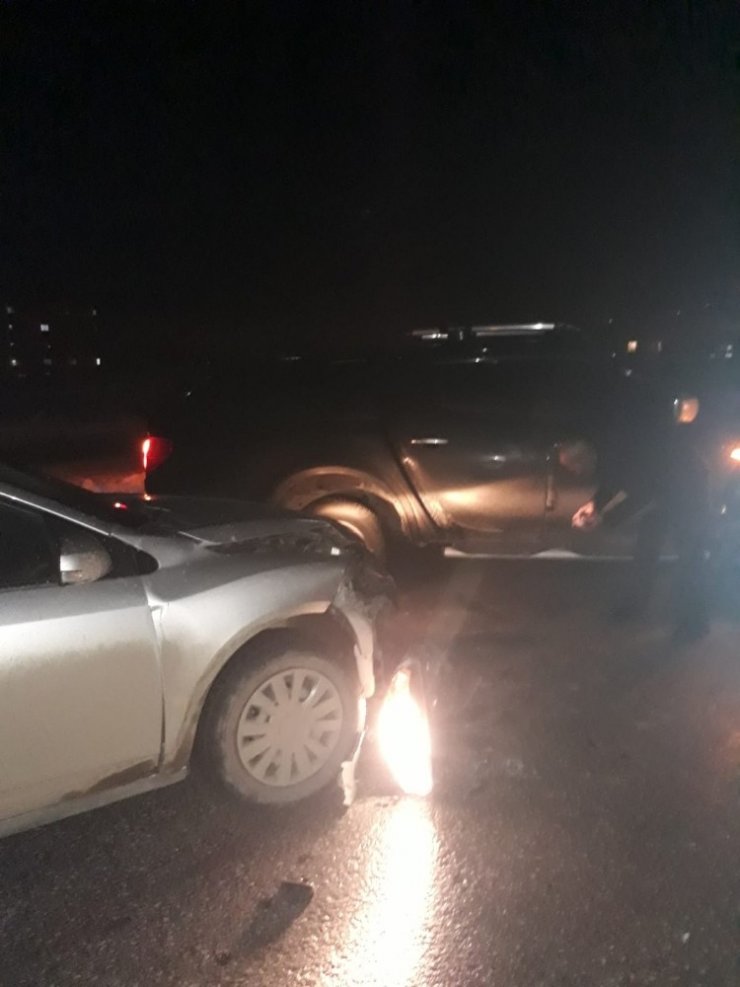 Başkan Erden çığ şehitlerinin taziyesine giderken kaza yaptı