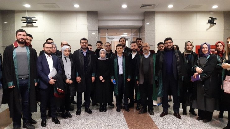 Karaköy’de başörtülü genç kızlara saldıran sanığın yargılanmasına devam edildi