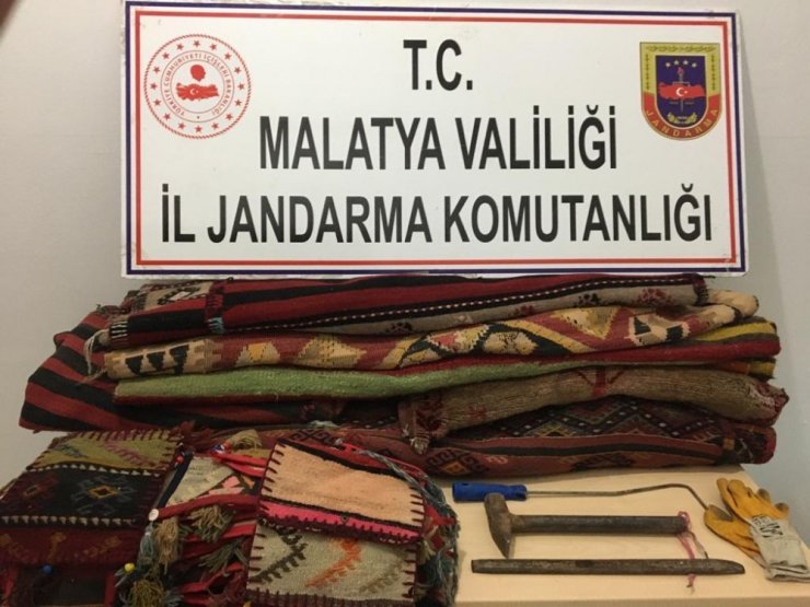 İşyeri hırsızlığında 2 şüpheli tutuklandı