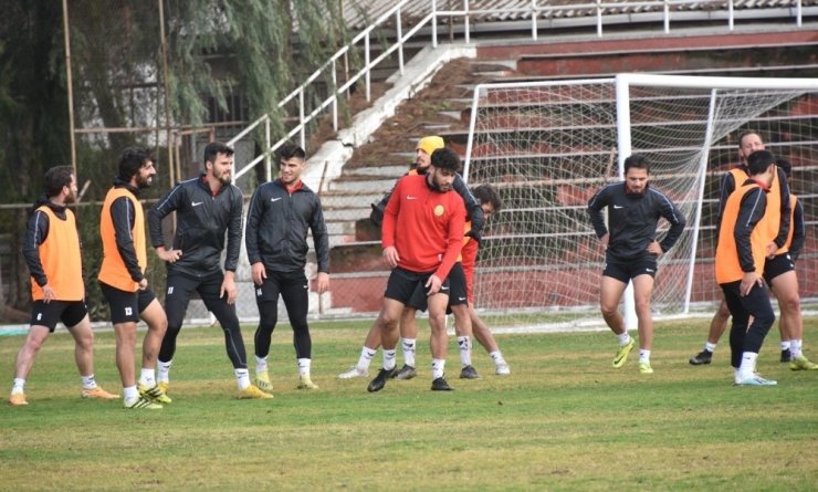Aliağaspor FK, Yunus Emre deplasmanına hazırlanıyor