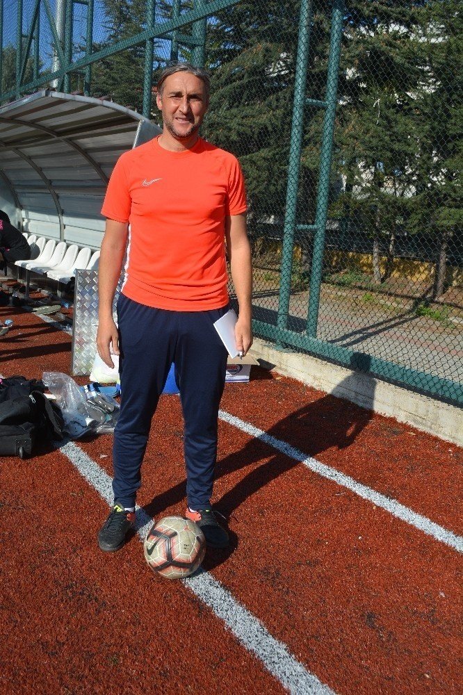 Isparta 32 Spor Teknik Direktörü Kul: "Daha hiçbir şey bitmedi"