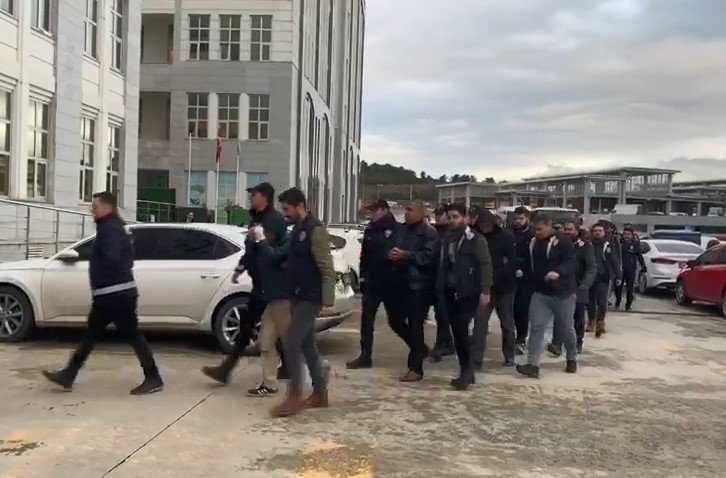 Vatandaşların banka hesaplarından 1 milyon TL vurgun yapan çeteye operasyon: 24 gözaltı