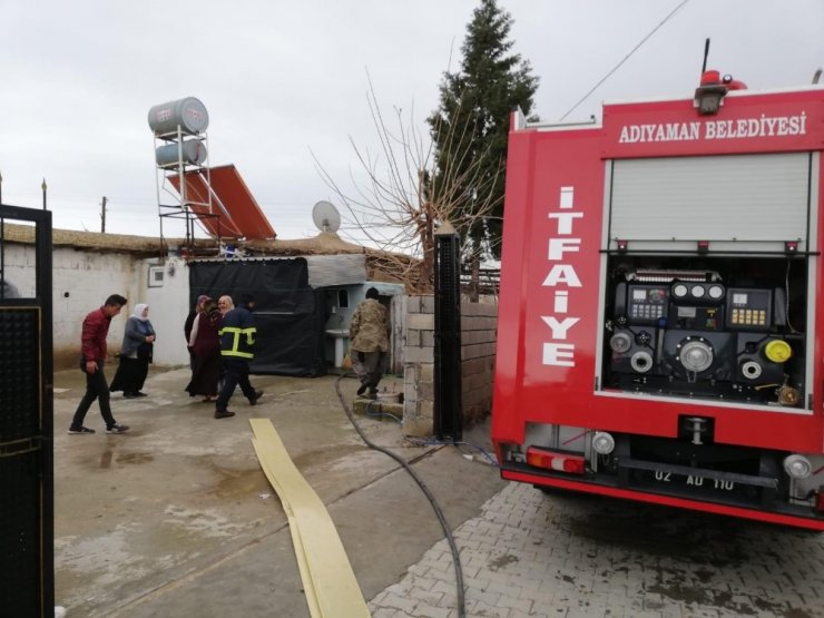 Toprak evdeki yangın kısa sürede söndürüldü