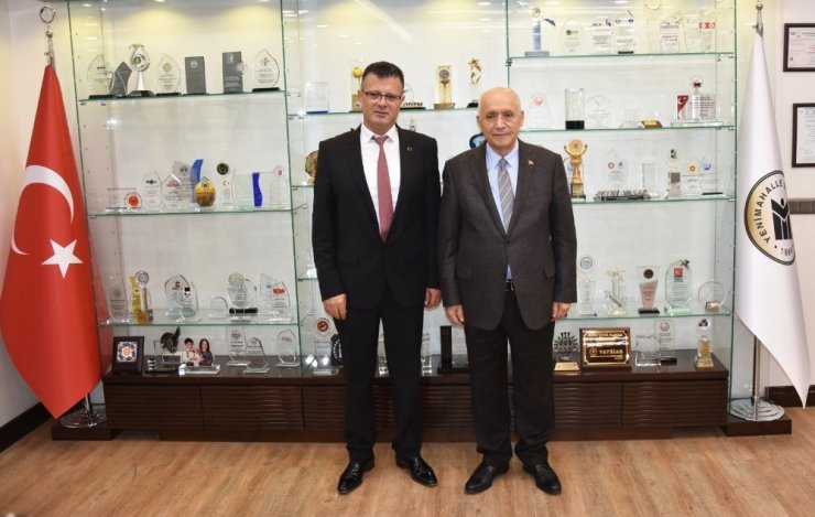 Alaşehir Belediyesi ile Yenimahalle Belediyesi kardeş oldu