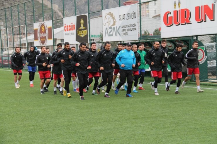 Futbolculara örnek başkan