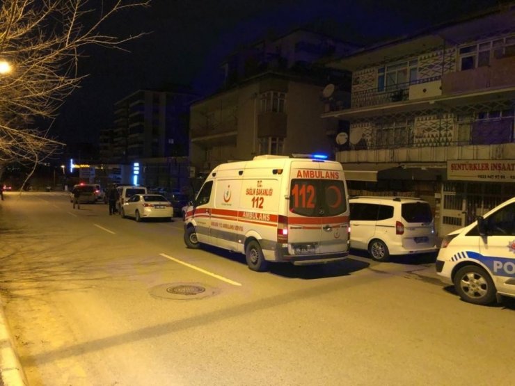 (DÜZELTME) Ankara’da annesini kurtarmak isteyen genç babasını vurdu