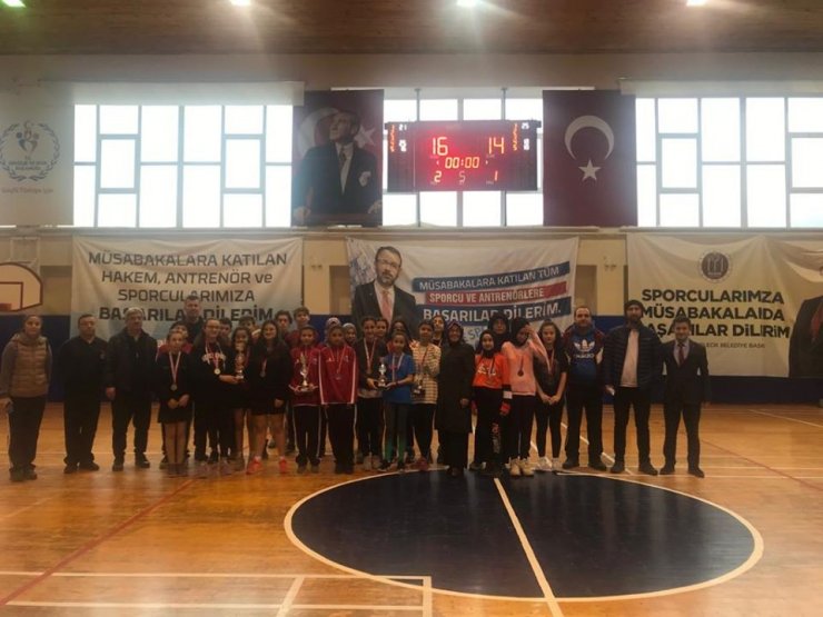 Badminton müsabakaları sona erdi