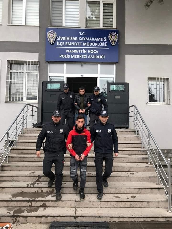 Güvercin hırsızları kıskıvrak yakalandı