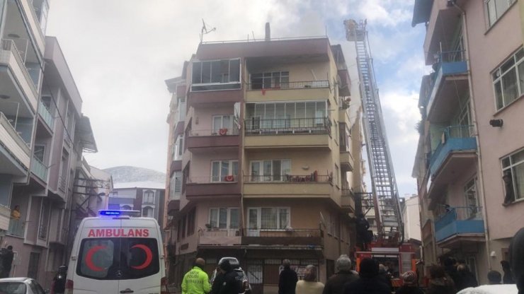 Bursa’da ev yangını korkuttu
