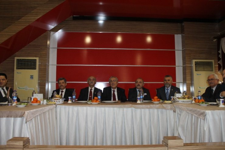 MHP Genel Başkan Yardımcısı Ayhan: "Türkiye’nin ayağındaki prangalardan kurtulmamız lazım”