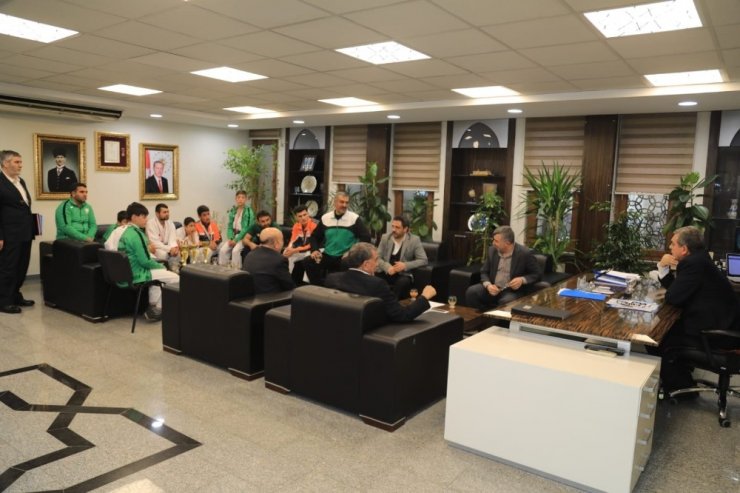 Şanlıurfa Büyükşehir Belediyesporlu gençler 26 madalya aldı