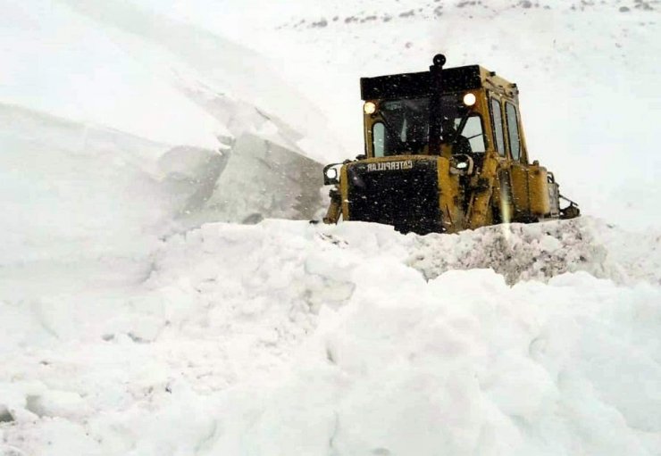 Siirt’te 104 köy yolu ulaşıma kapandı