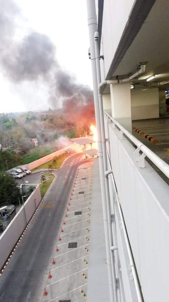 Tayland’da bir asker AVM’de katliam yaptı: 10 ölü