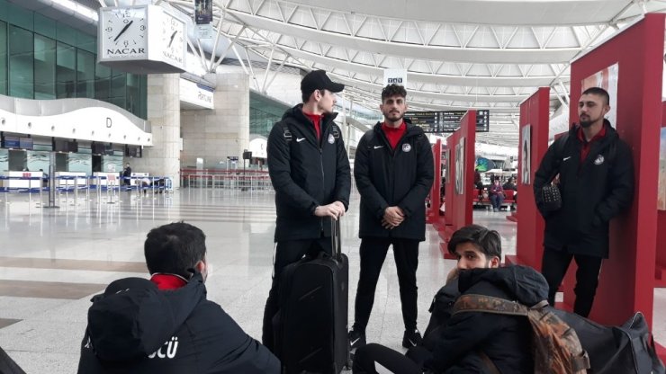 Keçiörengücü, otobüs ile Erzurum’a hareket etti