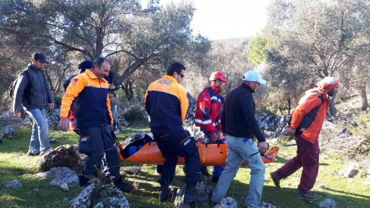 Dalaman’da doğa yürüyüşünde ayağı kırılan kişi kurtarıldı