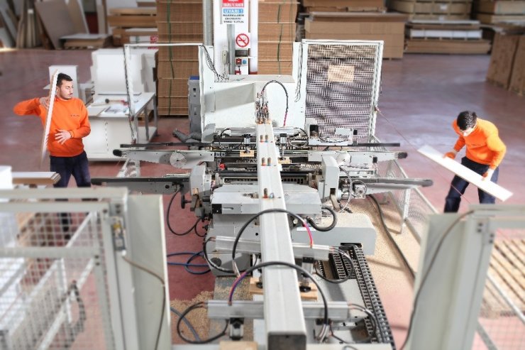 Egeli mobilyacılar İtalyan alıcıları ağırladı