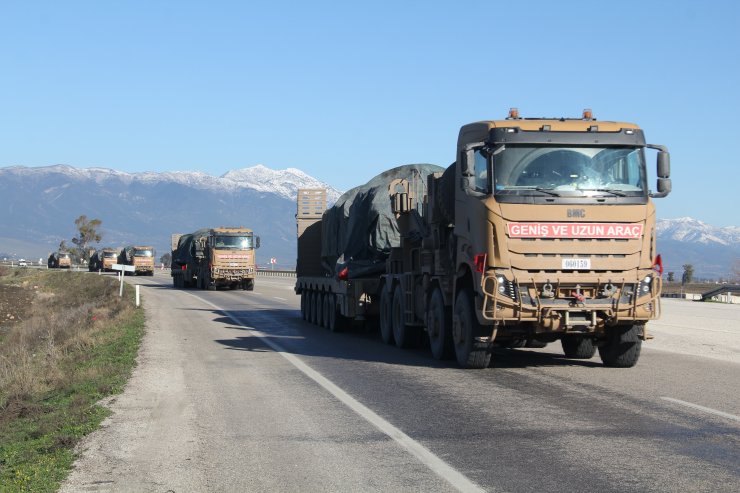 İdlib'deki gözlem noktalarına komando ve zırhlı araç sevkiyatı