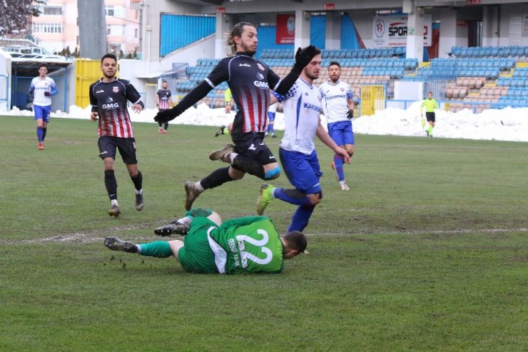 TFF 2. Lig: Kardemir Karabükspor: 0 - GMG Kastamonuspor: 0