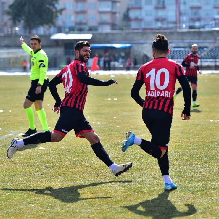 TFF 2. Lig: Uşakspor: 4 - Sivas Belediyespor: 0