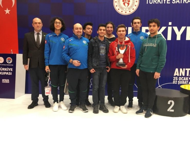 Türkiye satranç şampiyonu Bursa’dan çıktı