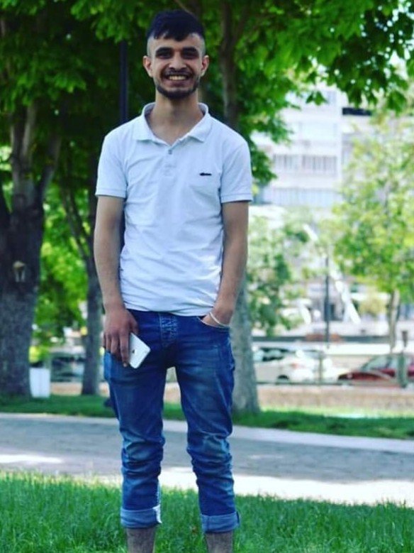 17 yaşındaki genci bıçaklayarak öldürdüler