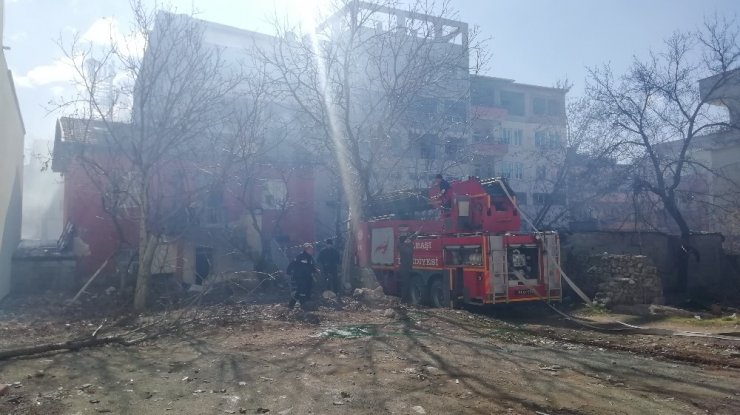 Baca yangınına itfaiye müdahale etti
