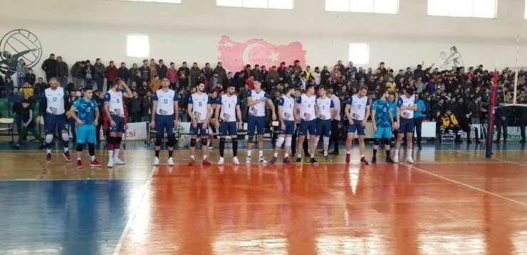 Haliliye Belediyespor liderliği sürdürüyor