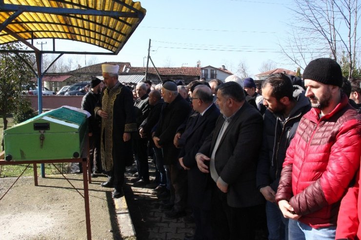 Trafik kazasında hayatını kaybeden Ali Kaptan son yolcuğuna uğurlandı