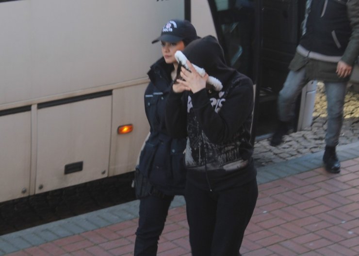 Kocaeli polisinden uyuşturucu tacirlerine darbe: 20 gözaltı