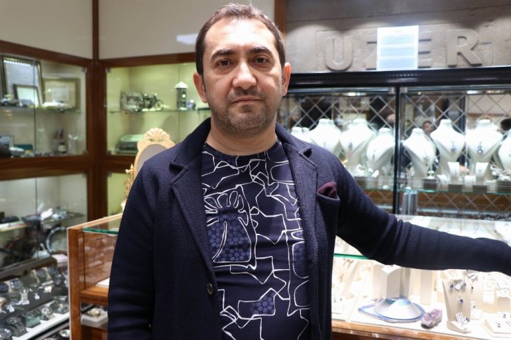 Sevgililer Günü altın ve pırlanta yılı olacak