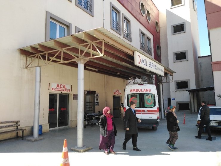 Kömür sobası yaşlı çifti ayırdı