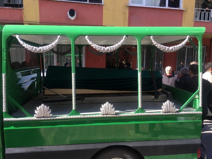 Minik Aybuke şofben gazından zehirlenerek hayatını kaybetti