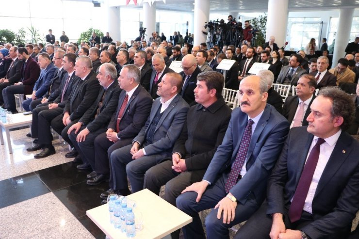 Hisarcıklıoğlu: "2020’de temkinli ama kararlı ilerlemeliyiz"