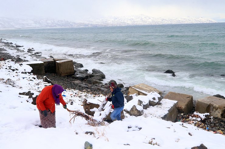 Karadeniz'de kar yaşamı olumsuz etkiliyor