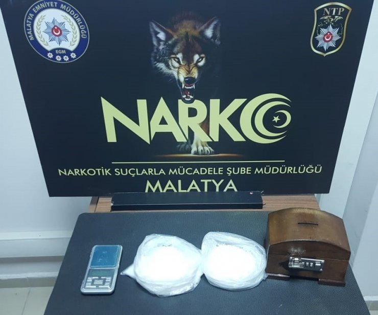 Polis uyuşturucu tacirlerine göz açtırmıyor
