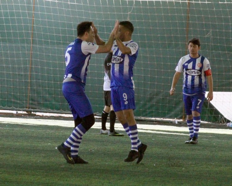 AOSB’nin futbol turnuvasında heyecan sürüyor