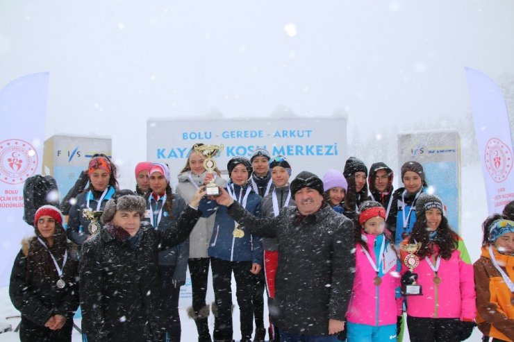 ANALİG’de dereceye giren sporcular madalyalarına kavuştu
