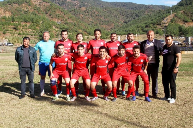 Hem kulüp başkanı hem de kaleci