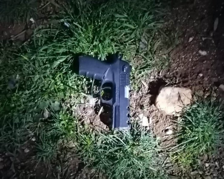 İzmir’deki suç örgütü operasyonunda 15 şüpheli tutuklandı