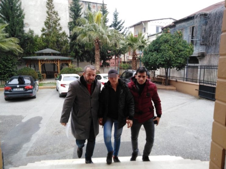 Kayıp liseli Adana’da bulundu