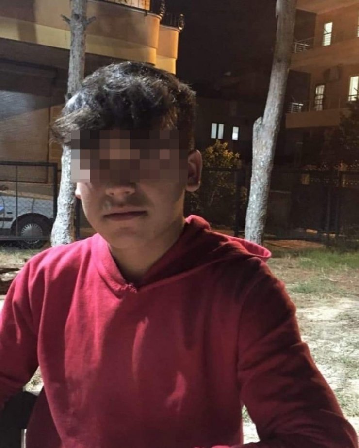 Kayıp liseli Adana’da bulundu