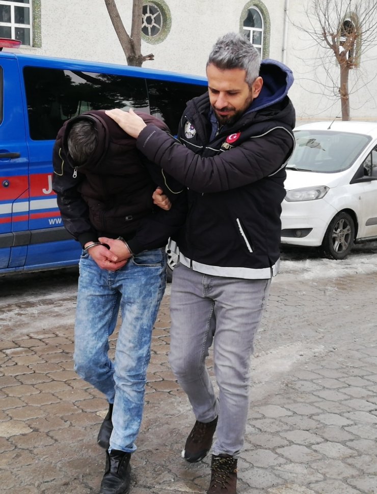 Samsun'da uyuşturucu operasyonunda yakalanan 2 zanlı tutuklandı