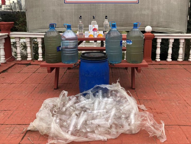 Tekirdağ'da 245 litre sahte içki yakalandı