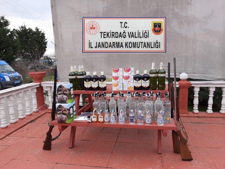 Tekirdağ'da 245 litre sahte içki yakalandı