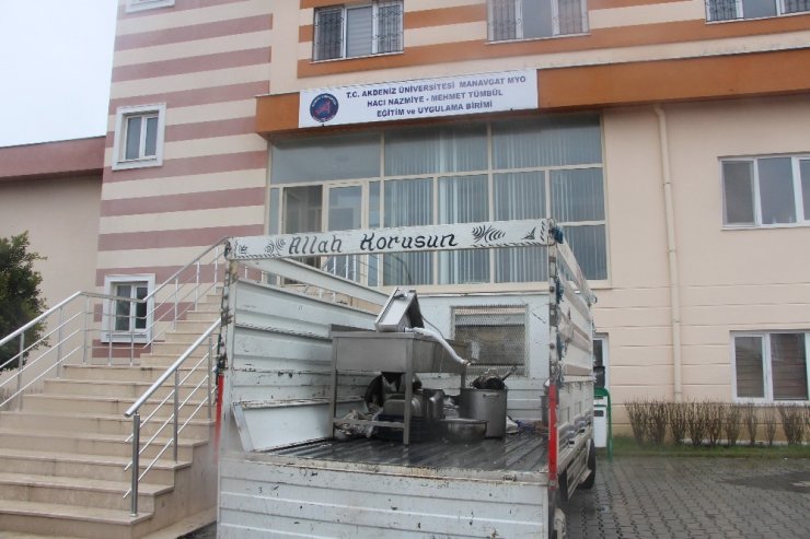 Hırsızlar bunu da yaptı, MYO’nun uygulama mutfağından 100 bin TL değerinde malzeme çaldılar